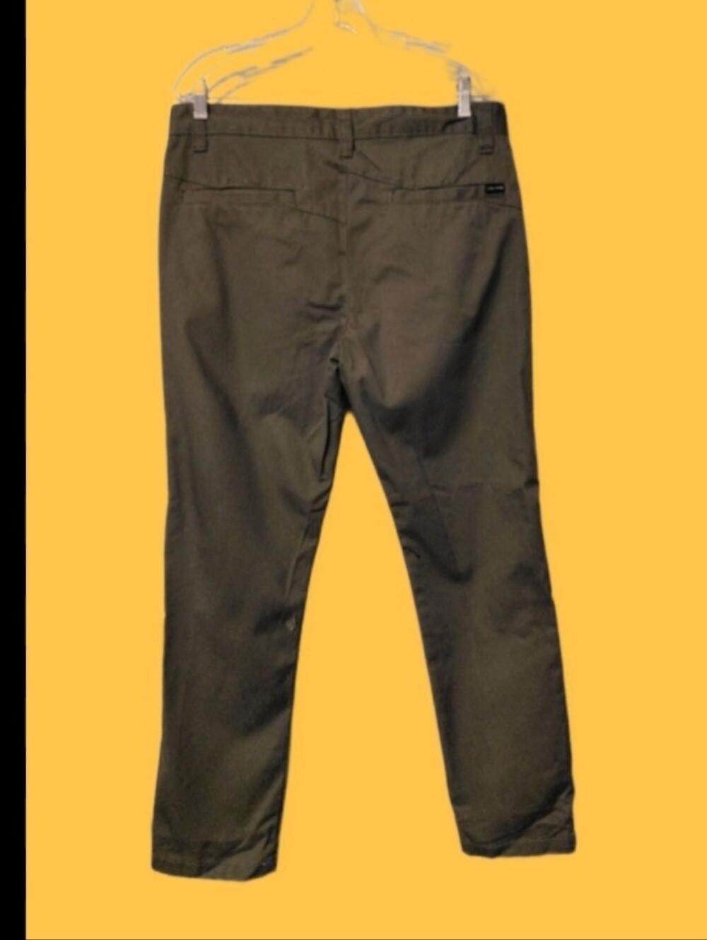 Mens Volcom 33x31 Olive Jeans NWOT Machine Wash & Dry Superb Construction